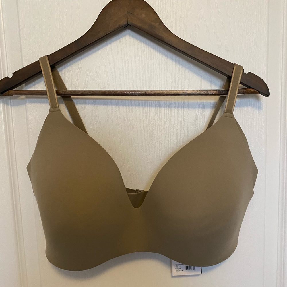 Knix wingwoman bra